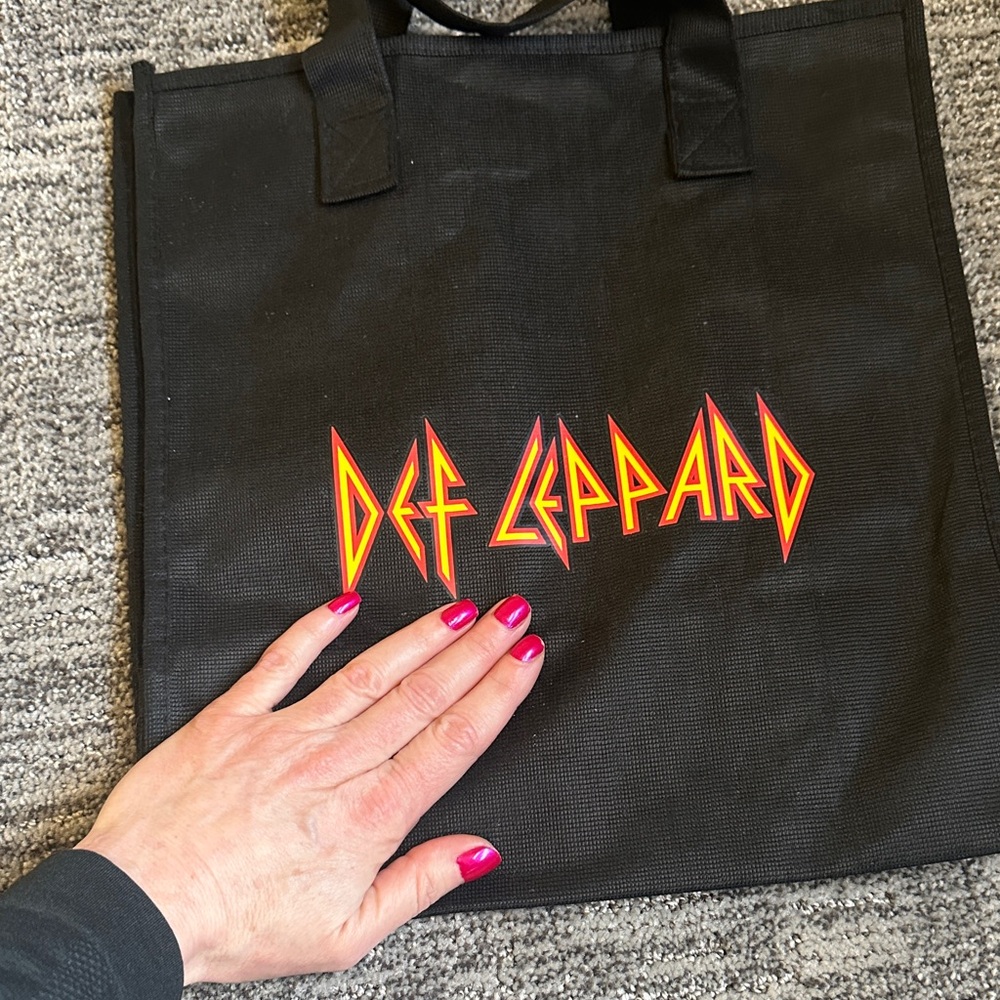 🐆 🎸Def Leppard Concert Merch - Picture 3 of 5
